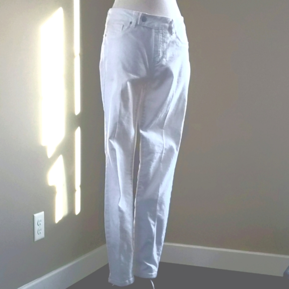 D.Jeans White Denim Straight Leg Jeans in Sz 8